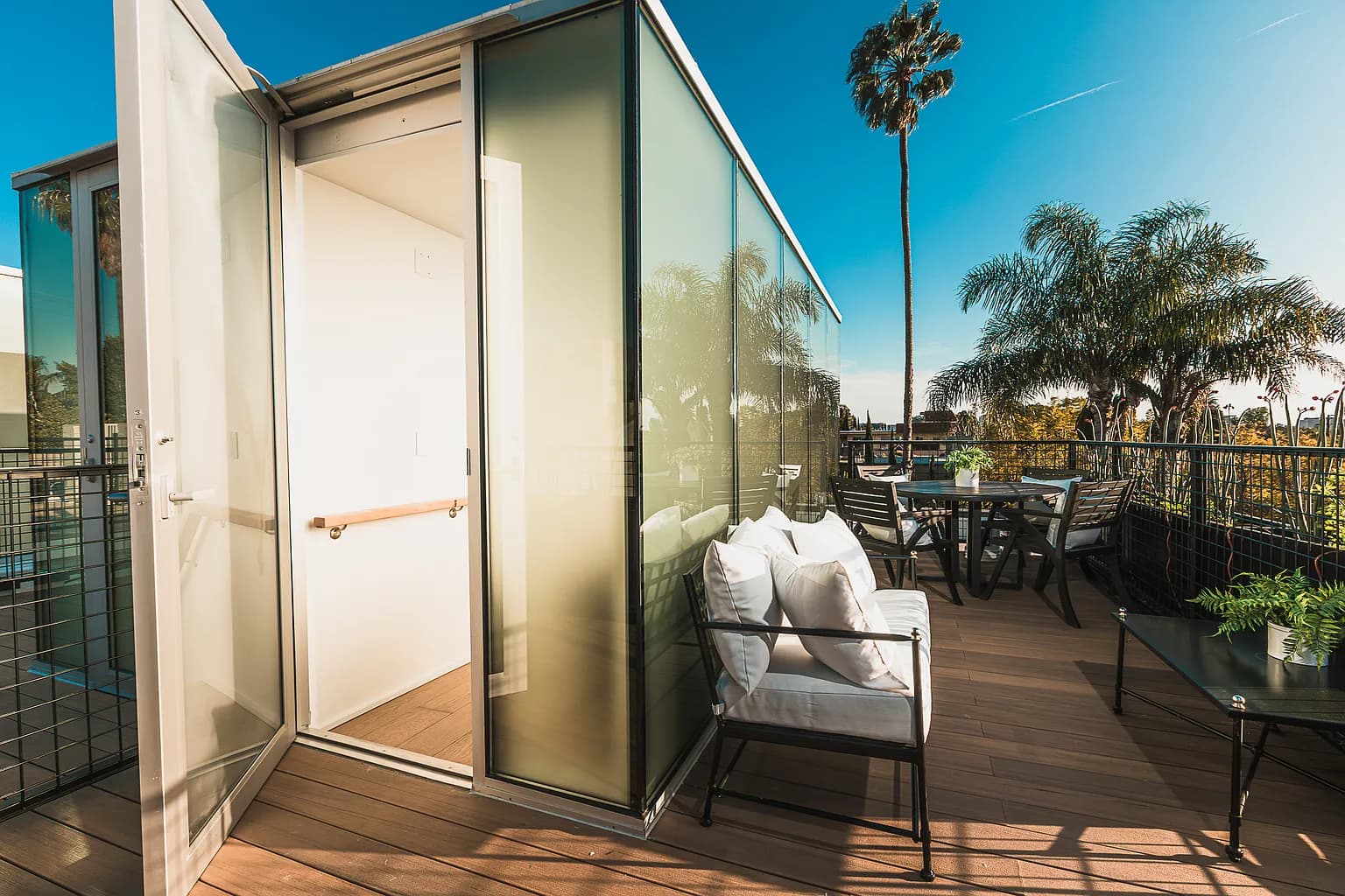 Westmount West Hollywood residence — photo 3
